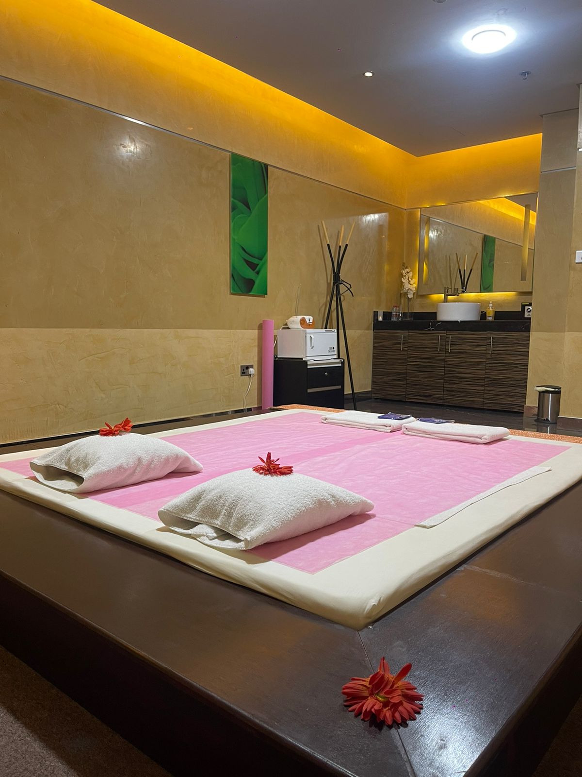 massage-in-businessbay